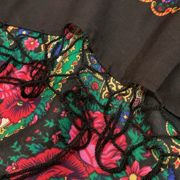💗 POLISH Cracovian Folk Flower Pattern Wool Scarf Shawl NWOT - Picture 4 of 6